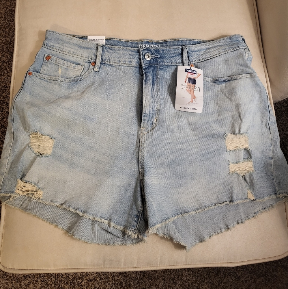Levi's high waisted shorts